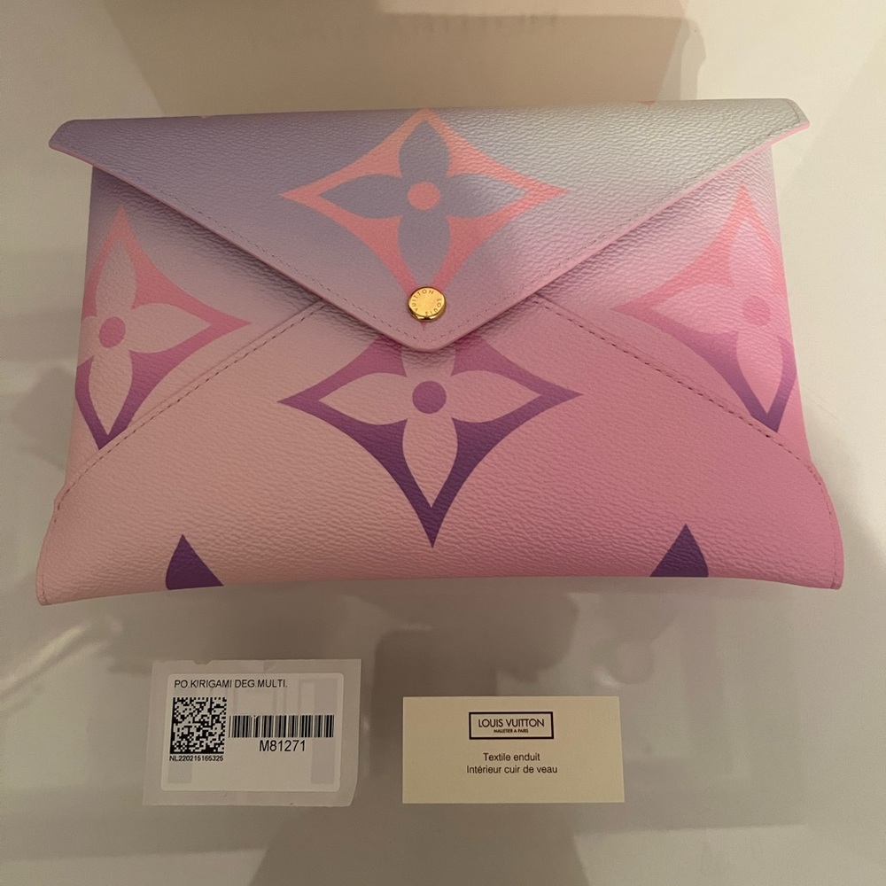 Sold-Louis Vuitton KIRIGAMI POCHETTE